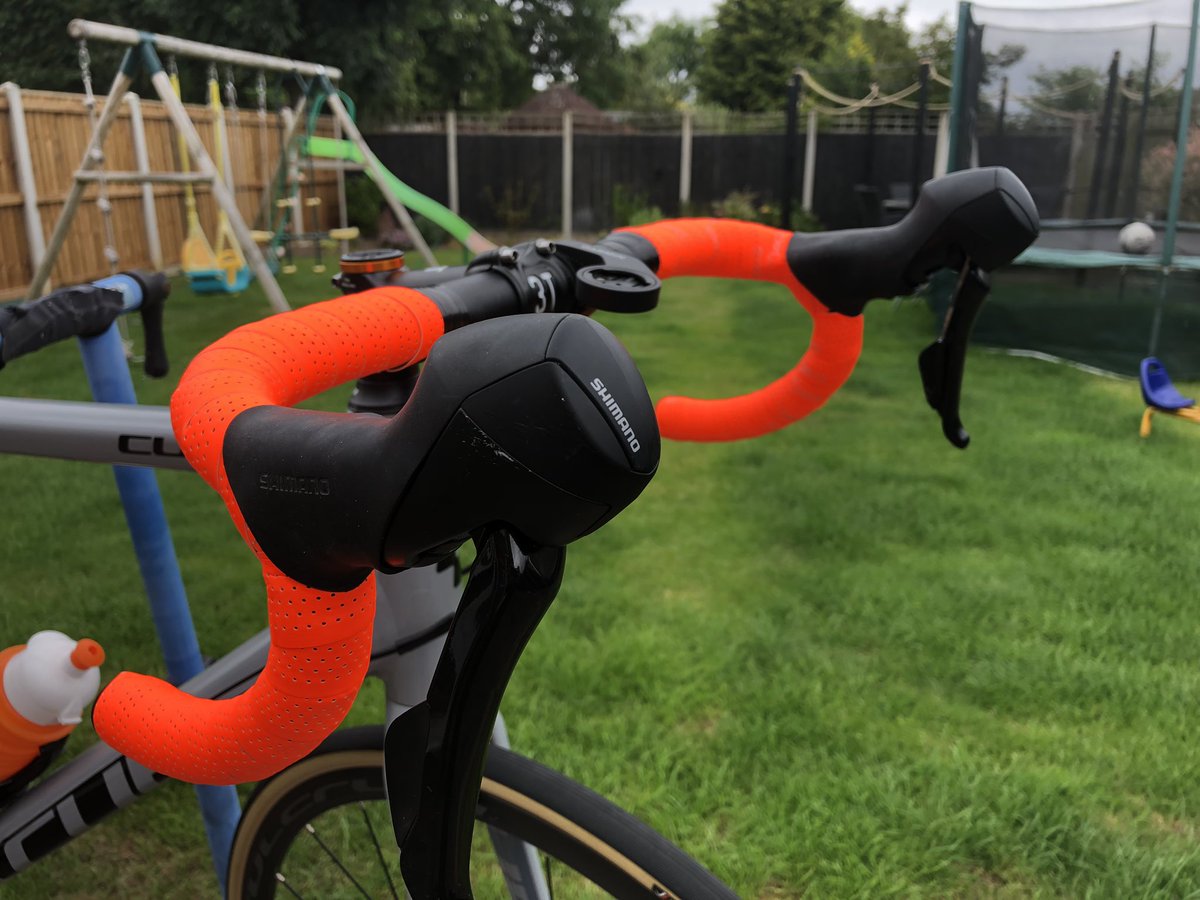 SirHBS's tweet photo. Look at those buggers #sunglassesneeded #deda #dayglo fitted by my own hand #cyclelife https://t.co/YcbyGcJa6W