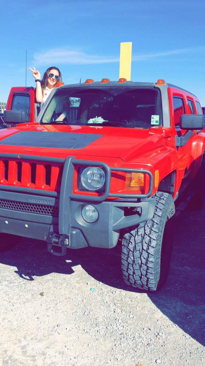 KinfolkKicks's tweet photo. @rogerrrsss #TeamHummer https://t.co/s1W9WmGg3h