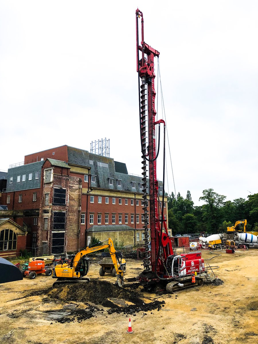 Piling work progressing at Newcastle Royal Victoria Hospital today <a href="/VCUK_Building/">VINCI Building UK</a> for the 8 and 9 storey, 952 space MSCP.

#construction #foundations #newcastle #nhs #structuralengineers