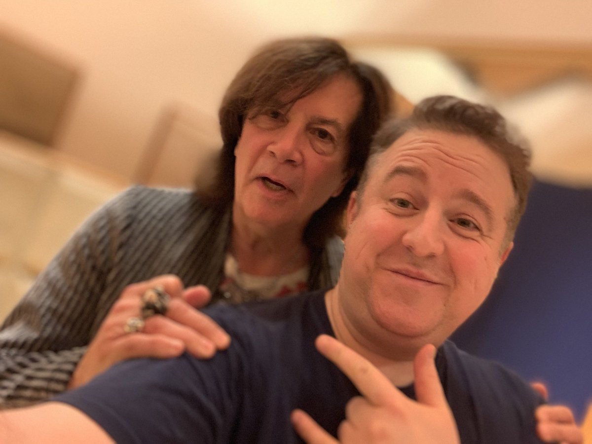 tipaldi's tweet image. Sabato 20 Luglio, Fara Novarese (No)
Concerto Live e presentazione Docufilm Concert Soundtracks di Christian Tipaldi 🤟🏻🎶🎹🔝🎤
Vasco Night con Alberto Rocchetti, Claudio Gallo Golinelli, Maurizio Solieri, Diego Spagnoli. ** ingresso gratuito**