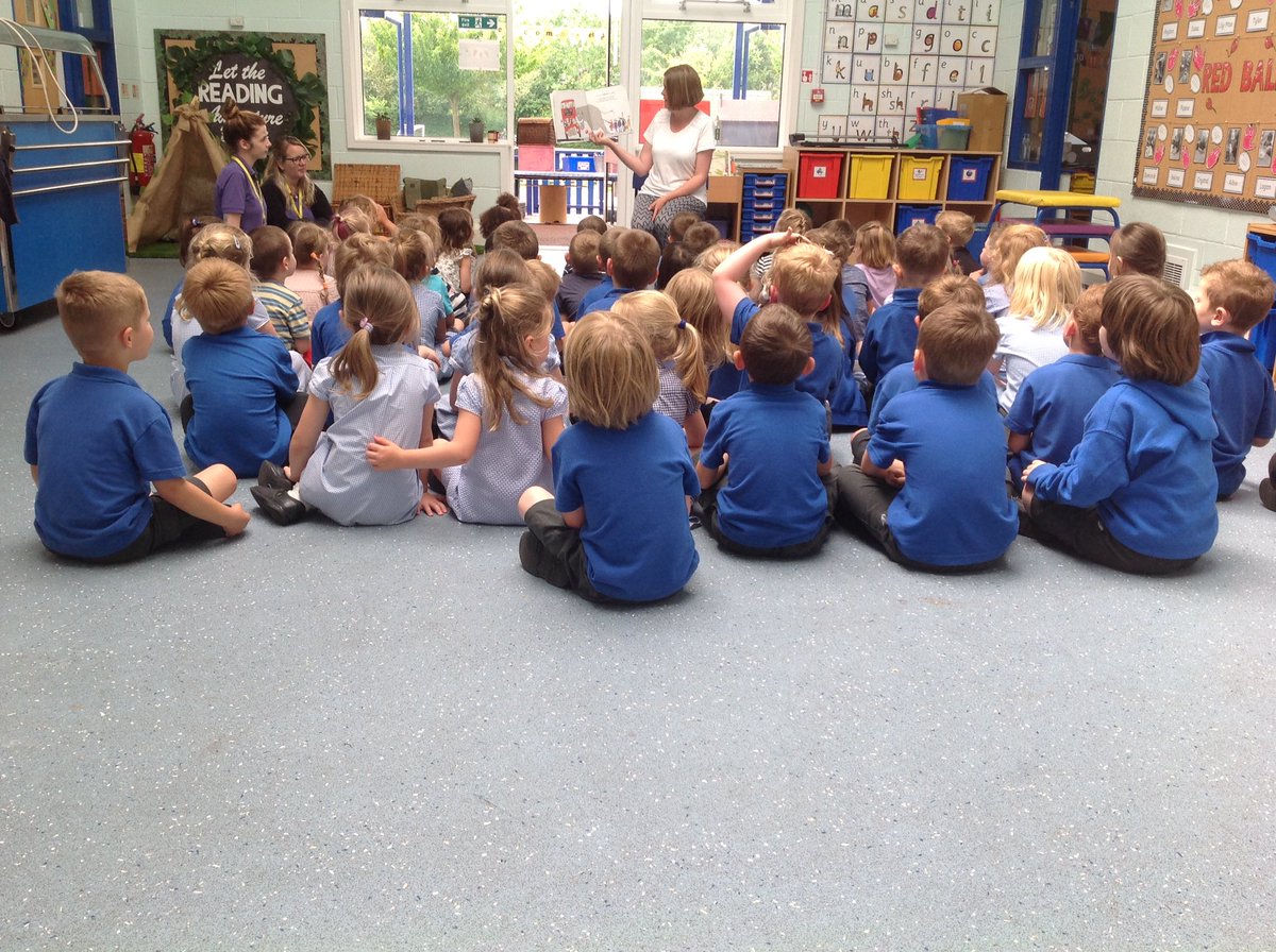 REC_LPS's tweet photo. We've had another lovely afternoon playing with our friends at @BusyBeesLedbury. We shared a story and then played together in our classrooms. See you in September! @RDA_LPS @NRB_LPS https://t.co/E3kxl1StZ3