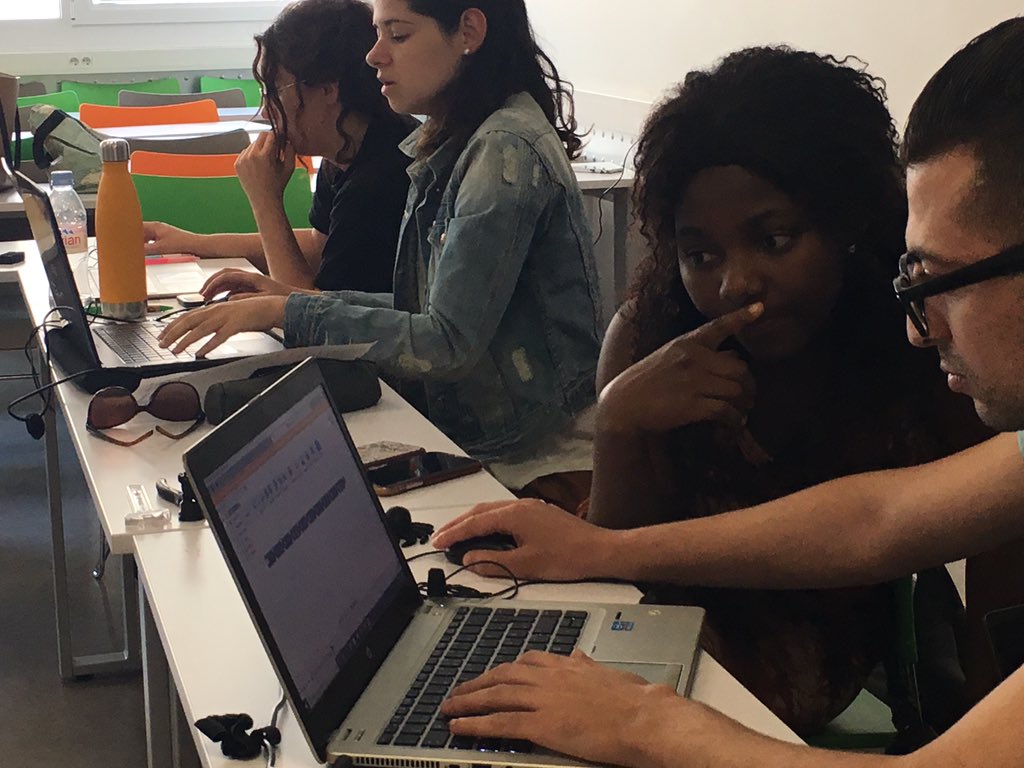 F3DFr's tweet photo. Résultats des créations du designathon Autodesk Fusion 360 dans 10 min !! Dernière ligne droite ! #designathon #designnow https://t.co/dGFIpSoFp5