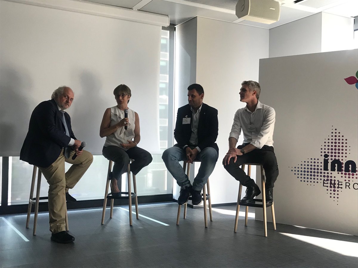 janazond's tweet photo. #innovation2live si parla di innovazione ⁦@emilabirascid⁩ #cristinacrotti ⁦@ENERcomSrl⁩ #enerbrain ⁦@EITDigitalAccel⁩ https://t.co/bhhR4KQi6a