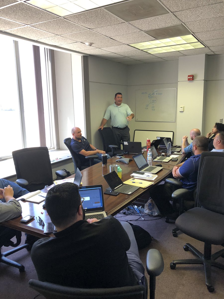 db121m's tweet photo. #Furbs leading the charge for NSR @MichaelH1919 @stephenvergine #teamhensley https://t.co/qoG3xN9jD4