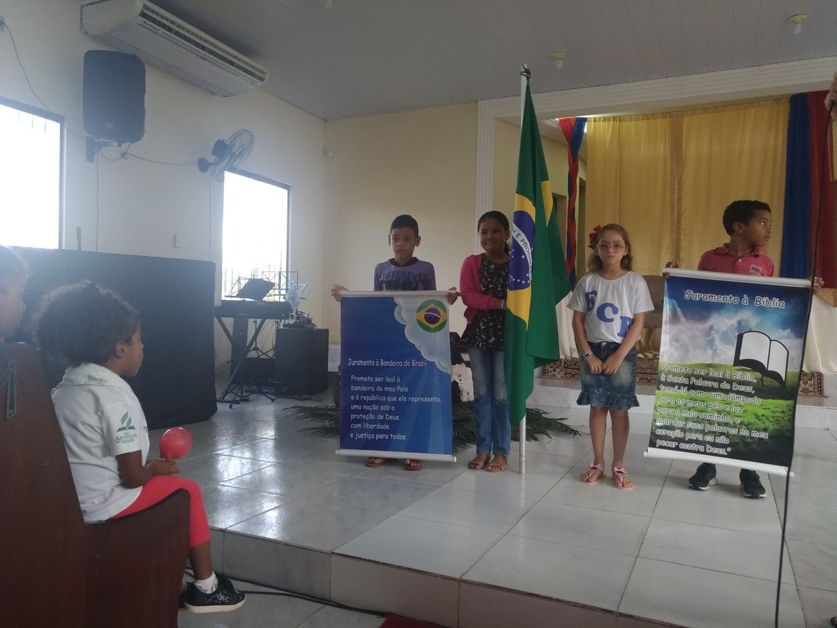 Welling10691359's tweet photo. Investindo em nossos pequenos. Escola cristã de férias de Cruz de Rebouças, APe. @SoraiaBraun @rosa_costa7 https://t.co/IIsAuDoUs9