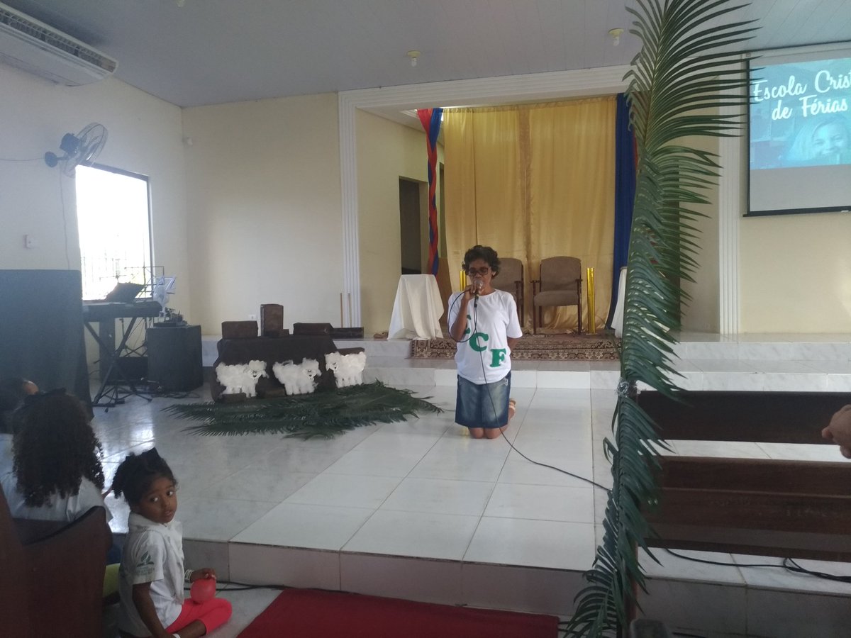 Welling10691359's tweet photo. Investindo em nossos pequenos. Escola cristã de férias de Cruz de Rebouças, APe. @SoraiaBraun @rosa_costa7 https://t.co/IIsAuDoUs9
