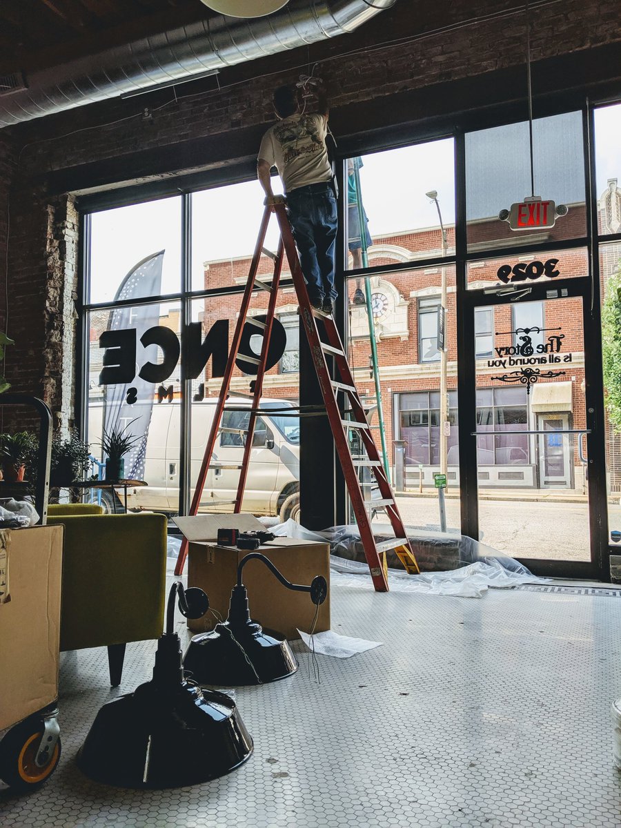 OnceFilms's tweet photo. Preparing to shine some light on our *NEW* hand gilded sign by our friend,  @philjarvis56 🖌️

#ThisIsOnce #newspace #newsign #handpainted #TheStoryIsAllAroundYou @MidtownAlley 💡 https://t.co/5I95TF18l6