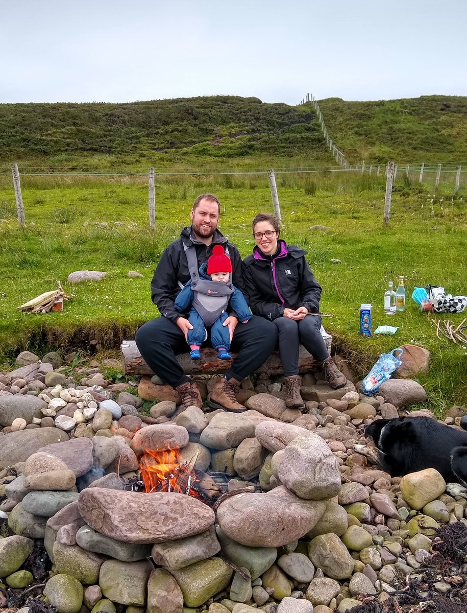 RedRiverCroft's tweet photo. Fire pit on the beach, s'mores cooked by an expert, youngest grandchild, croft life 😊
#edition5 @elementumjournl @jayarmstrong_  @neiljgower https://t.co/auFLTbg1wa