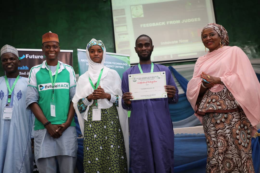 NITDANigeria's tweet photo. The representative of #DGNITDA, @DrIsaPantami, Engr Salisu Kaka acknowledging the top 3 innovators  during the North West Edition of #FutureHACK Hackathon on eAgriculture held at Ahmadu Bello University, Zaria. #NITDA19 
1. Agrico
2. DeepNeks
3. GreenTech https://t.co/etyXrNKK6Q