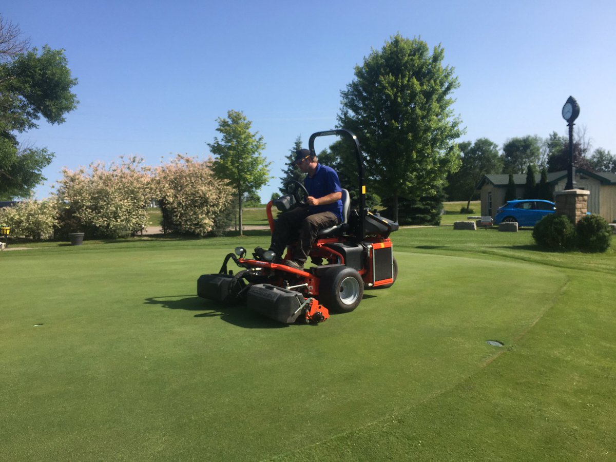 whtjames's tweet photo. Darryl couldn’t resist a ride on one of today’s deliveries. Congrats on your new GP400 mowers and thanks for the business! @JacobsenTurf @gc_duke https://t.co/BDPTNWowbt