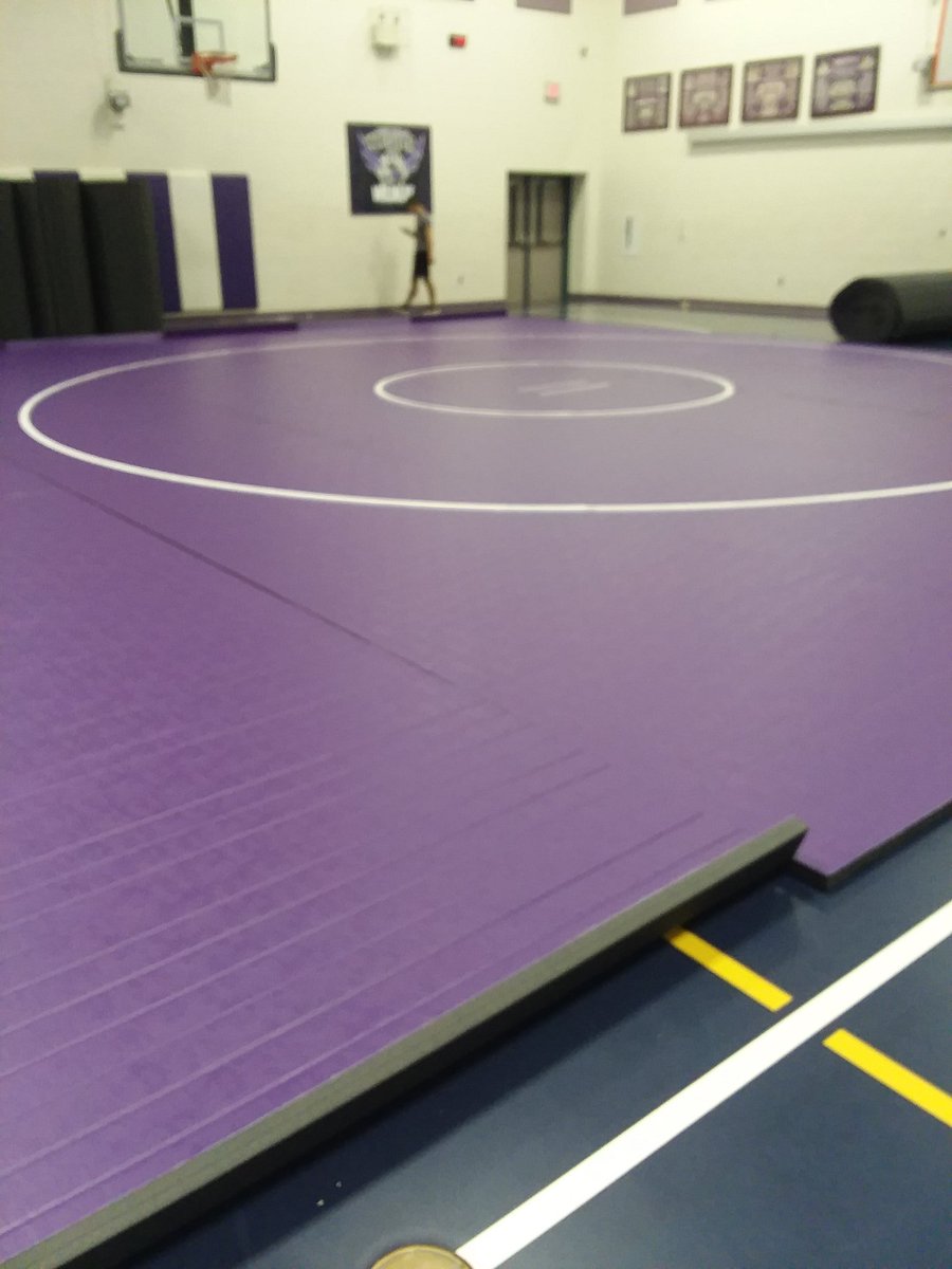 CoachThomasBT's tweet image. Super excited for our kids to have an additional mat for practice and competition! Thank you @michaelwall1212 and @WillisSchools for giving our kids more opportunities to succeed. #refusetolose @williswrestling #relentlesscommitment