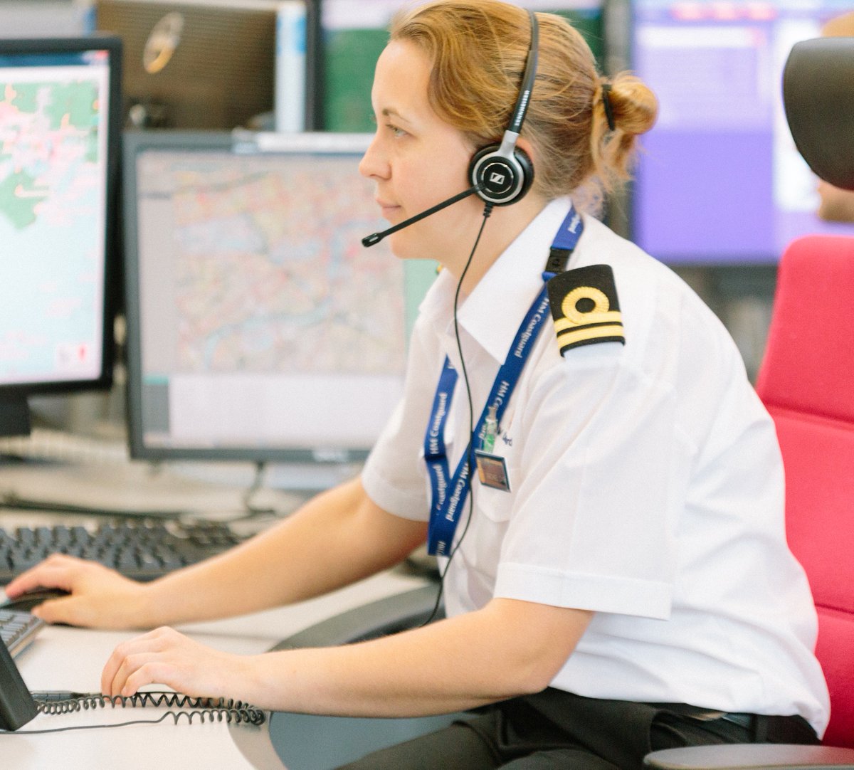 21 passengers and 2 crew evacuated from vessel after it began taking water rapidly off  North Bishops, near Ramsay Island. All 23 evacuated onto another vessel.  <a href="/rnlifishguard/">Fishguard RNLI</a> and <a href="/stdavidsrnli/">St Davids RNLI</a> lifeboats launched and brought pumps #allsafe #999coastguard tinyurl.com/y6mvlkba