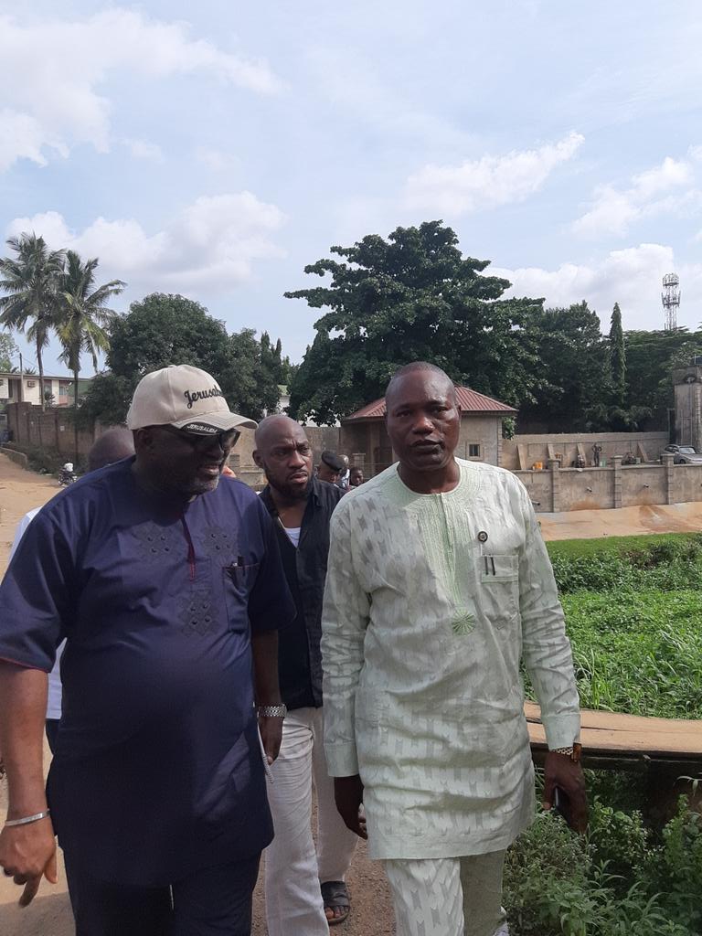 HIDtijani's tweet photo. We will put palliative measures of the road and railings will be installed on Atayese canal to prevent vehicles from running into the gauge... #ojokoroLCDA https://t.co/YEPaYUxHcp