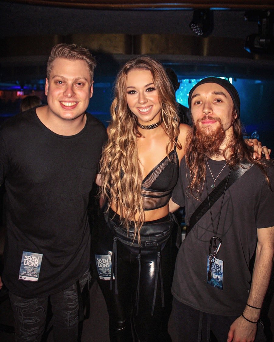 HALIENE's tweet photo. Get ready guys, @amidymusic is about to take off! 
“Way Down” dropped yesterday on @monstercat with the amazing @Au5music and my girl @iamkarramusic!🎤💗 

I am so proud of how far AMIDY has come since signing with my company @GoldenThreadM! He’s so talented! ✨ https://t.co/VAwgqowF2M