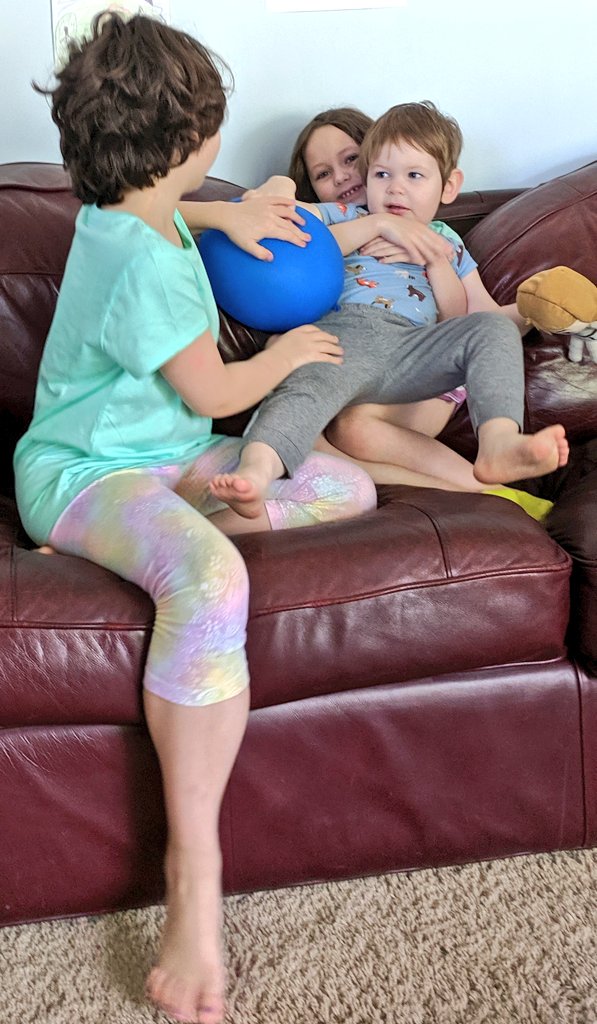 misstummy's tweet photo. He's the biggest two year old I've ever seen... other two year olds are small, and... inchunky. @Theophilus_Rex https://t.co/tT9DOuba3j