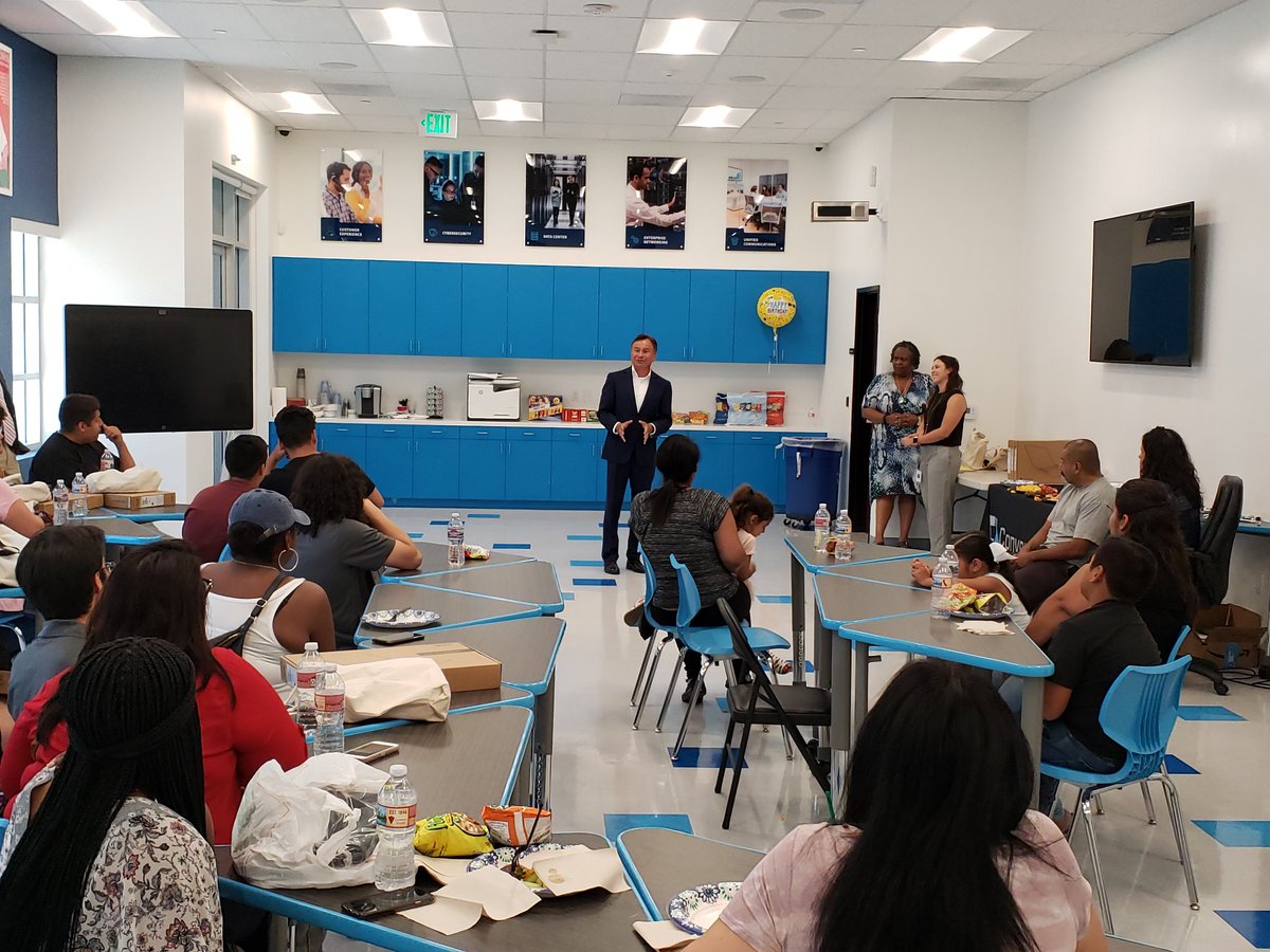 SBCo_ROP's tweet photo. Thank you Converge One for a great award ceremony and celebrating the accomplishments of our cybersecurity students!
#SBCROP, #SBCSS, #CTE https://t.co/c2Vdrk13B2
