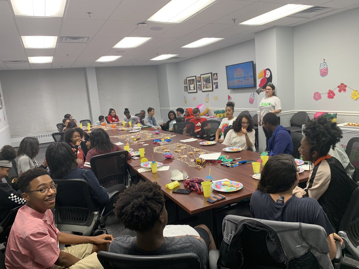 SEEDSAccess's tweet photo. Last month, Young Scholars graduates in middle school met at the SEEDS Office for a summer reunion! With more than 30 grads in attendance, it was a great chance for students to catch up with each other - & stay connected to SEEDS. Thanks to all students who came out! #seedssummer https://t.co/Fu87PXlQrP