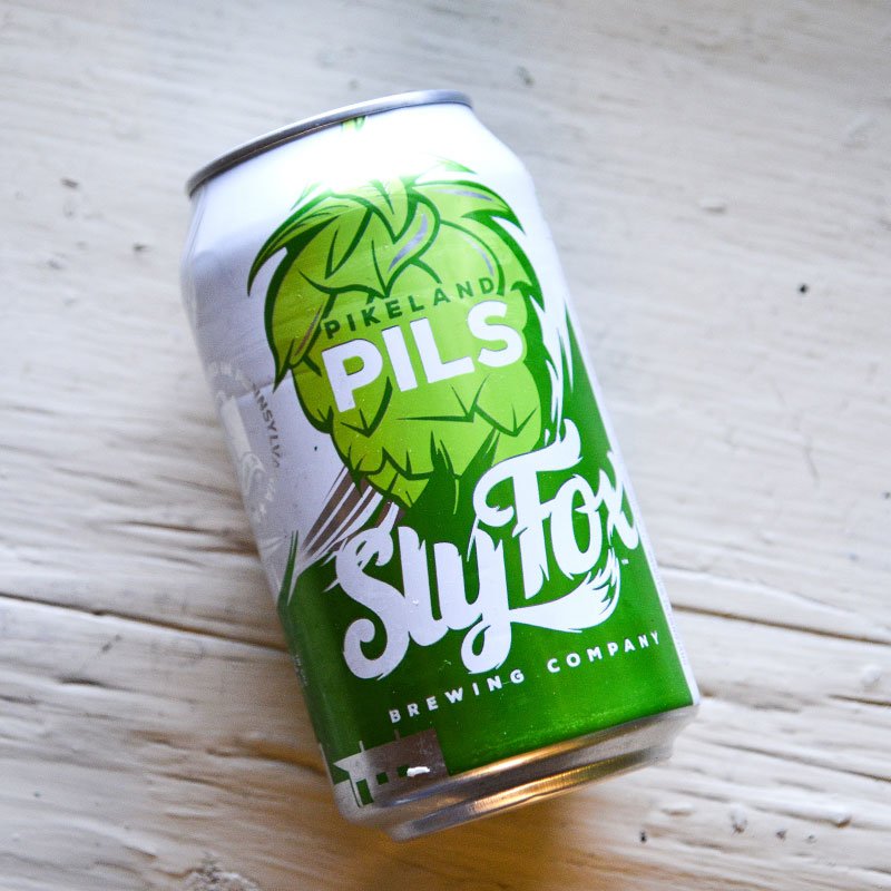 virtualfarm's tweet photo. Packaging perfection.  https://t.co/NcOqPp0F1X

. 
. 
. 
#VFC #design #brandmanagement #branding #agency #madeinpa #phillydesign #phillybeer #SlyFox #packagedesign #craftcans https://t.co/mWi4whqZDu