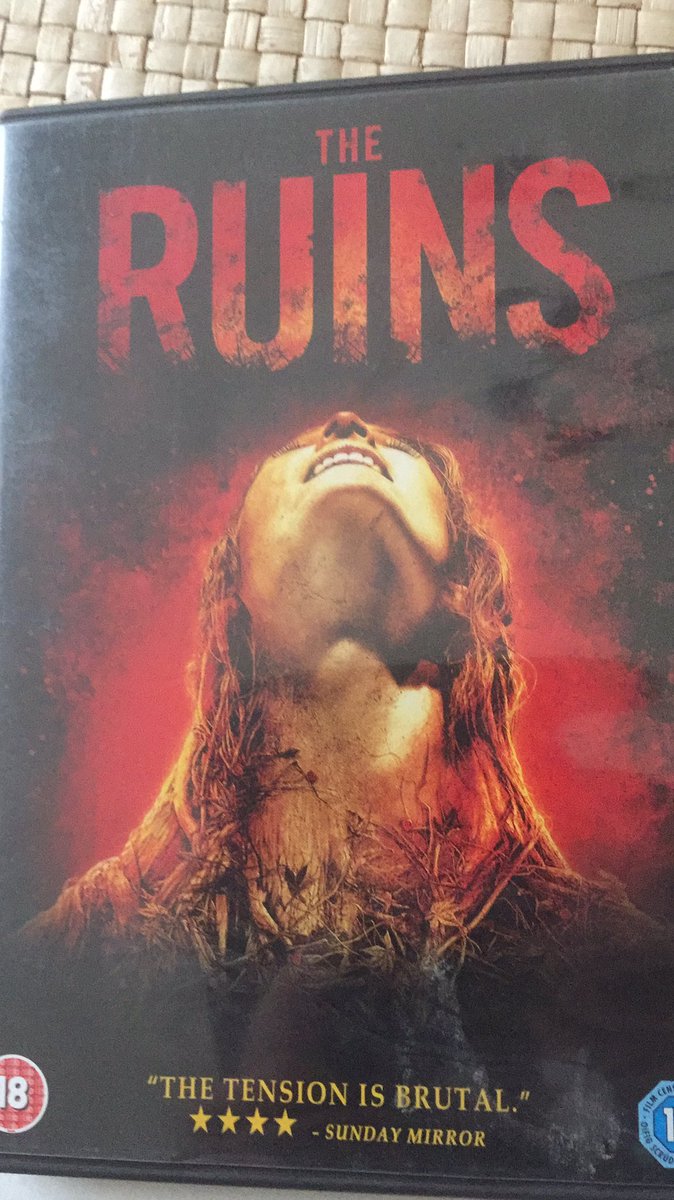 _nkwright's tweet photo. @KellySmithEsq @FoppCovent @ArrowFilmsVideo @AnnoDracula @empiremagazine I just got this after recommendation! https://t.co/ATiHtrtNos