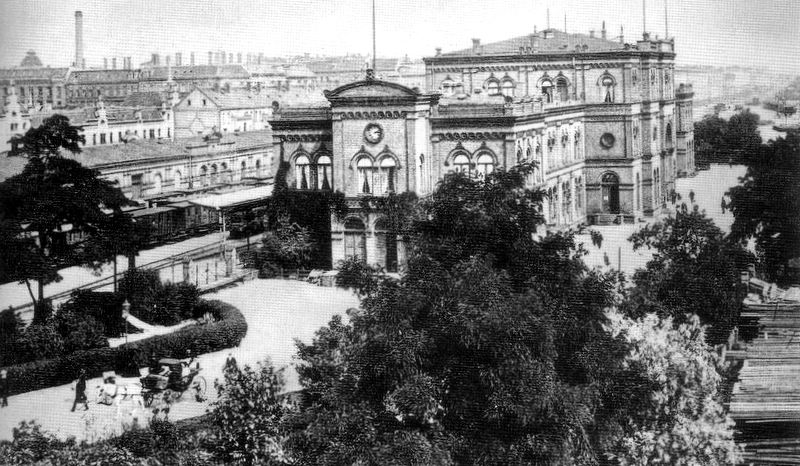 AltesLeipzig's tweet photo. Altes-Leipzig >>>  Der ehemalige Eilenburger Bahnhof in Leipzig https://t.co/po2OFnxNYK https://t.co/WUisfaq3he