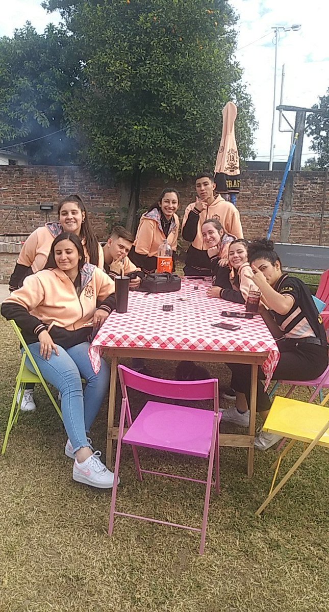 Atr ese vino
