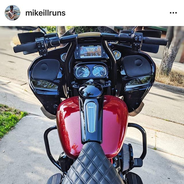 vindikta's tweet image. Another pair of our 14” HoopTeeze........
Thank you @mikeillruns .
.
#roadglide #roadking #performancebagger #baggerwheelies #roadglidespecial #roadkingspecial ift.tt/2LJ9Tl3