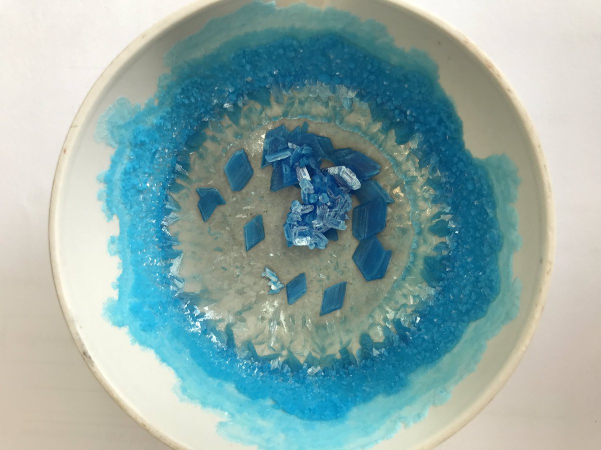 MissDay65563616's tweet image. Nightmares about them all boiling the acid and killing us panned out very differently with crystals better than my own practice attempt💧#sulfatecrystals #requiredpracticals #practicalsinscience