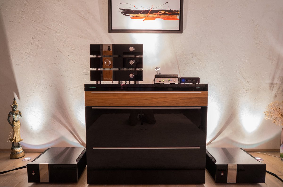 PrimeComputerCH's tweet image. The PrimeMini 4 from @PrimeComputerCH is the perfect Roon Nucleus alternative: primecomputer.ch/en/2019/07/09/…
#PrimeComputer #miniserver #roon #roonlabs #roonnucleus #musicplayer #hifi
