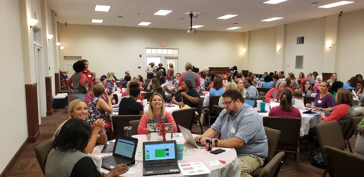 BooksKidsCoffee's tweet photo. 🎉Yay for great #flipgrid sessions at #PCSTurboTech! Thank you to those of you who participated! @PCBOE #PCSlearns #FlipgridFever #sharepcs @itsinpc https://t.co/iqBdUi4unR