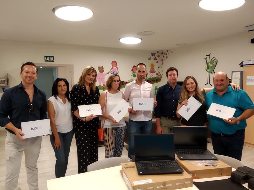 asociacionales's tweet photo. El pasado viernes tuvimos la visita en el Jardín de los sueños de los organizadores de la Gala Jaén Solidaria 2019, cuya recaudación ha sido este año destinada a nuestra Asociación y aprovechamos para que conocieran nuestros... https://t.co/LASuJn5hSl
