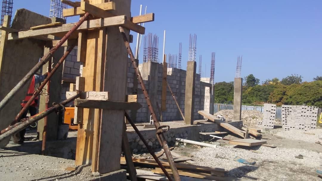 third_lens's tweet photo. A quick update from Neply: 
Despite some of the recent volatility in Haiti, we are pleased to say that progress continues on the @mylifespeaks project. Construction crews just finished the second week of building the walls and septic system. 

Design: @BrrAtlanta &amp; Lecraw Eng. https://t.co/8mzlbbWWS8