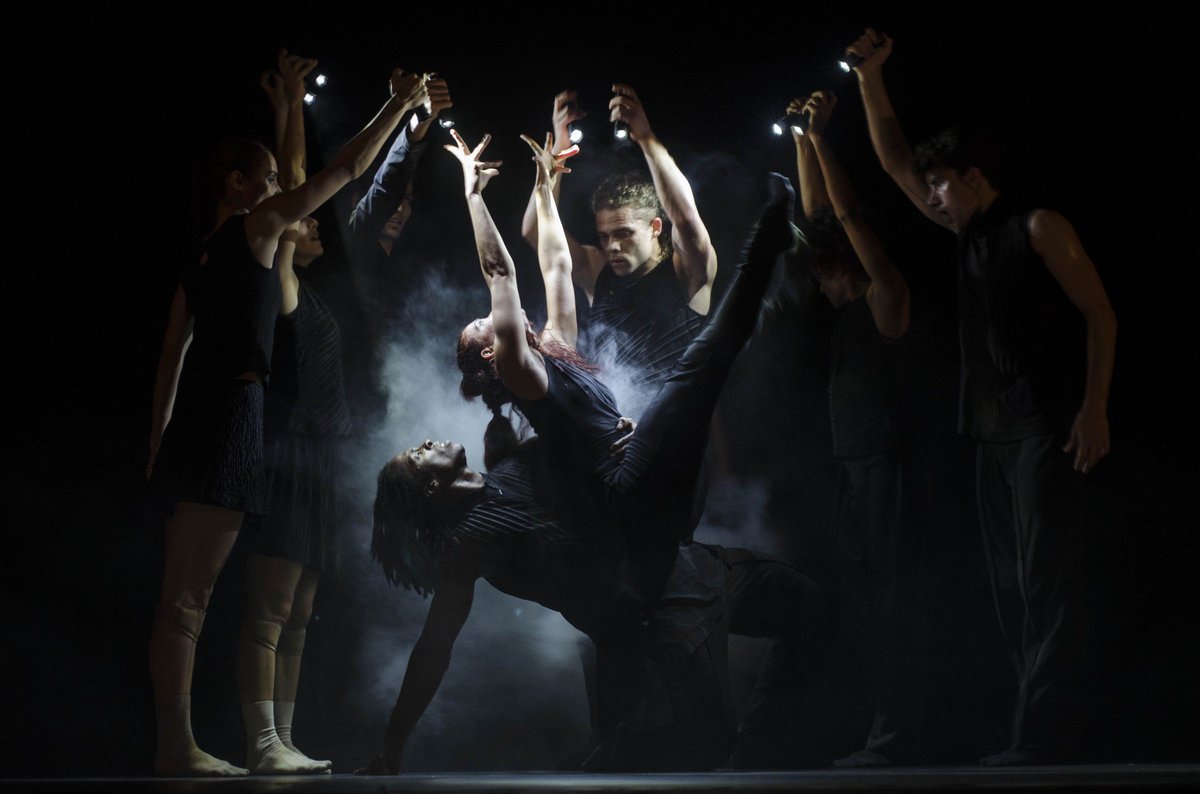 Temporada XII von @AcostaDanza im Teatro Nacional de Cuba 2., 3. und 4. August | Bildquelle: pbs.twimg.com © Carlos Acosta CBE/ Twitter | Bilder sind in der Regel urheberrechtlich geschützt Temporada XII von @AcostaDanza im Teatro Nacional de Cuba 2., 3. und 4. August | Bildquelle: pbs.twimg.com © Carlos Acosta CBE/ Twitter | Bilder sind in der Regel urheberrechtlich geschützt
