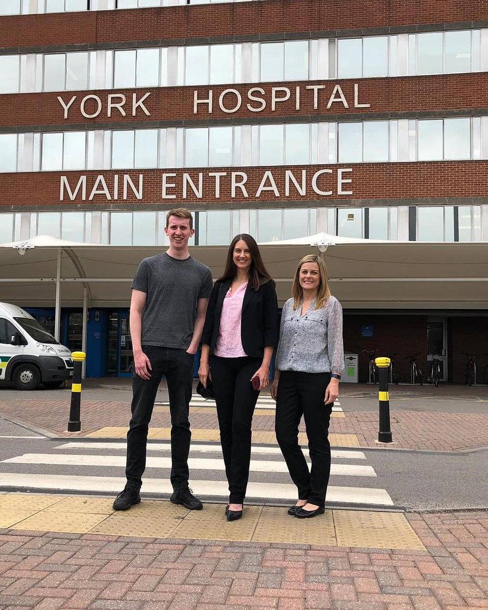 DeborahNiklaus's tweet photo. Lovely day spent filming at my local hospital with a fab team! Thanks you @FaceModelAgency and Beetrootbox π¬ #classicmodel #supportingartist #modelpatient #lovemyjob https://t.co/ilooWyUQRx