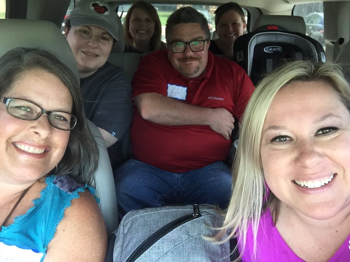 vrcurtis's tweet photo. Lunch- AKA bonding time! #EdcampTechEastAL @khshelton @CKB072796 @lgdmorris @MrsReynoldsPCHS https://t.co/TZK1u71fna