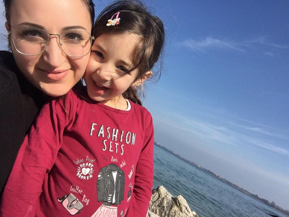 AnboutS's tweet photo. la mia ragione di vita ti amo mia figlia sandra🥰😘😘 https://t.co/G4gQKKCm3K