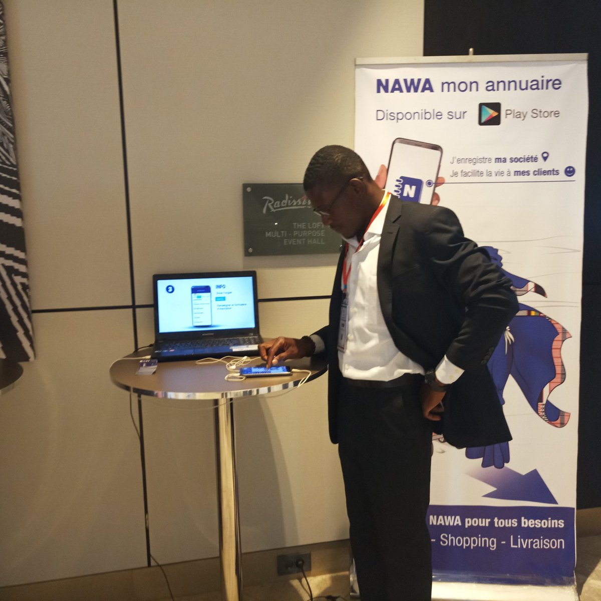 app_nawa's tweet photo. NAWA très présent dans les stands de i4DEV. 
Notre représentant de NAWA au  BENIN est venu  soutenir et assister aussi aux activités en marge de la 33ème conférence de l'UA au Niger MERCI aux organisateurs.
Téléchargez NAWA sur play store via ce lien 
https://t.co/8ToYFewHuq https://t.co/Yh4SPhExTN