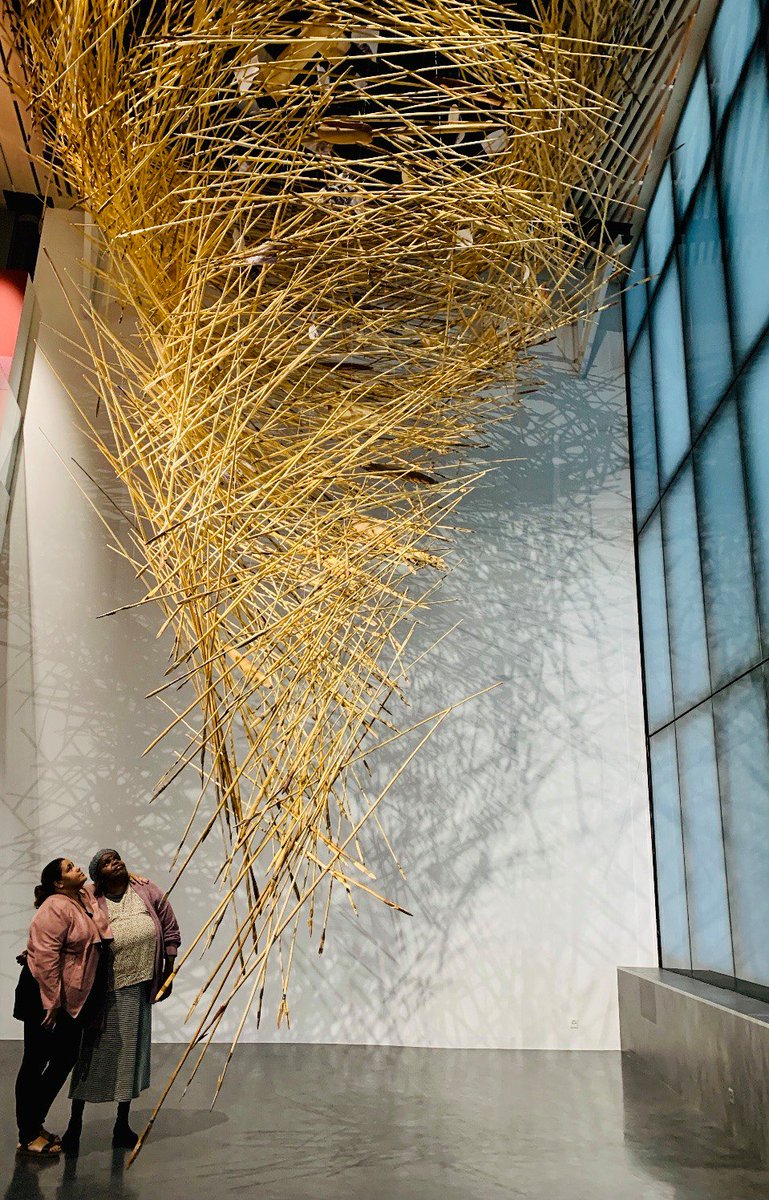 The KulataTjuta artwork, presented in the exhibition #BeforeTimeegan expresses both Aboriginal tradition and contemporary art! The ancestral culture is part of stability; through the sharing of knowledge, it has guided the Aboriginal people for millennia bit.ly/2XfdkT5