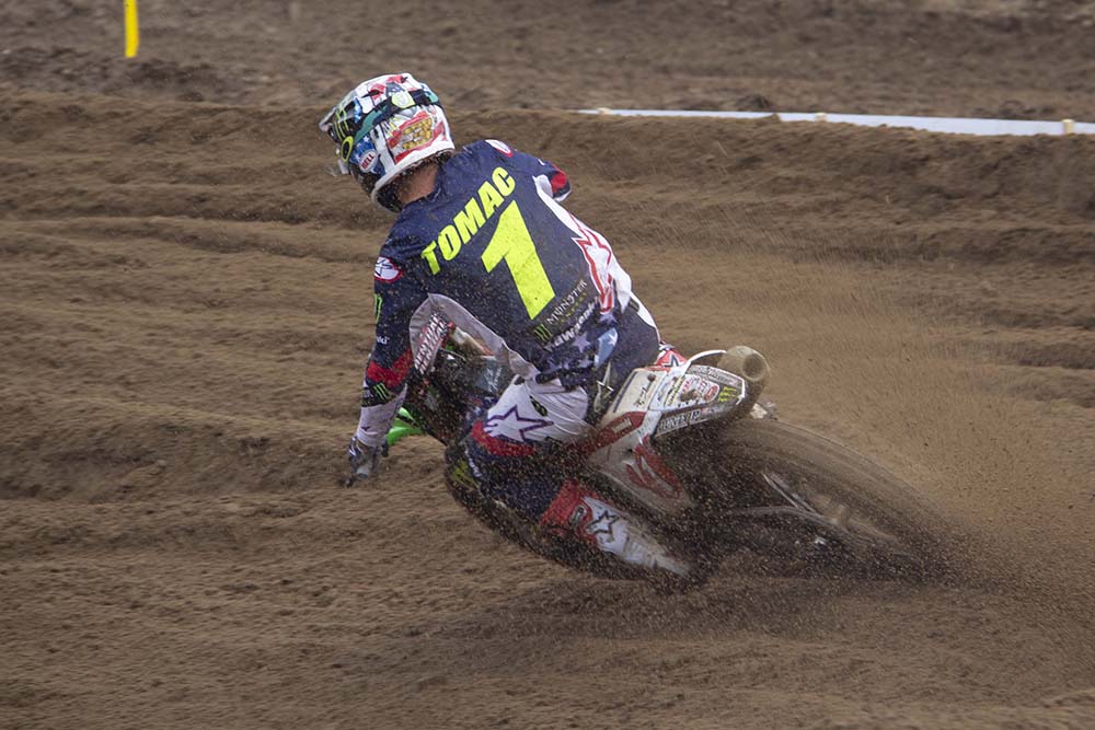 FuelUniverseTV's tweet photo. Tomac se impone en RedBud pero Musquin es el héroe del día || https://t.co/4X95aTHFcK ||
#AMAProMotocross #Tomac #Kawasaki #RedBud #Musquin #KTM #Anderson #Husqvarna #FuelUniverse https://t.co/BYbyeKgEDW