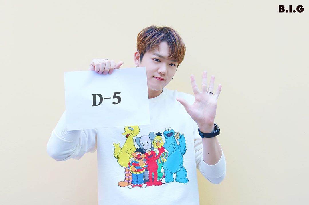 BoysInGroovePH's tweet photo. [PHOTO] 

B.I.G OFFICIAL UPDATE as of 19.07.08

TRANS:
B.I.G❤️ Biginning 5th anniversary fanmeeting D-5
#boysingroove #비아이지 #5주년팬미팅 #d_day5

(c) @BIG_GHofficial
Translated by: BIG Philippines
Translation may not be 100% accurate https://t.co/awYzy3nfcp