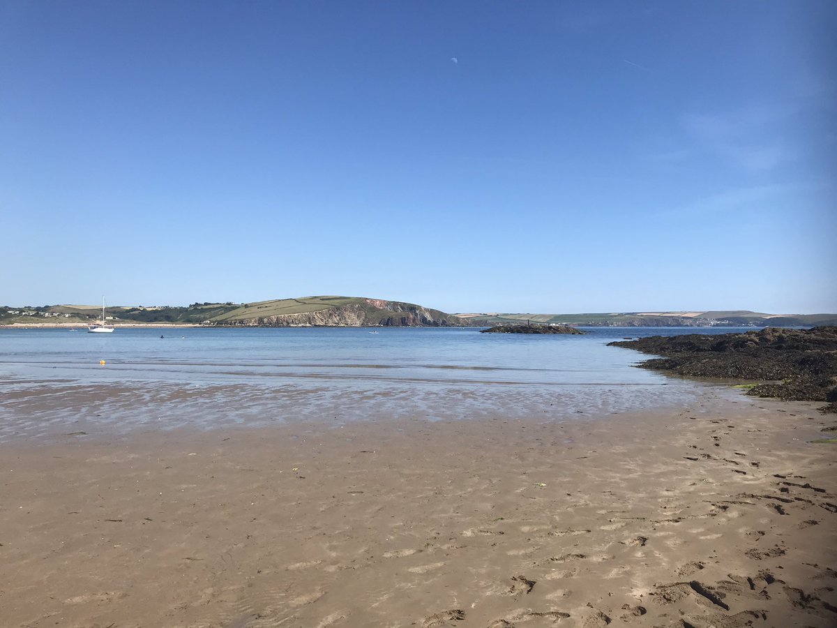 HPHighScience's tweet photo. And the A-level Biology Field Course begins... #HPScience #BiologyFieldCourse #AlevelBiology https://t.co/v0JXkAu5BD