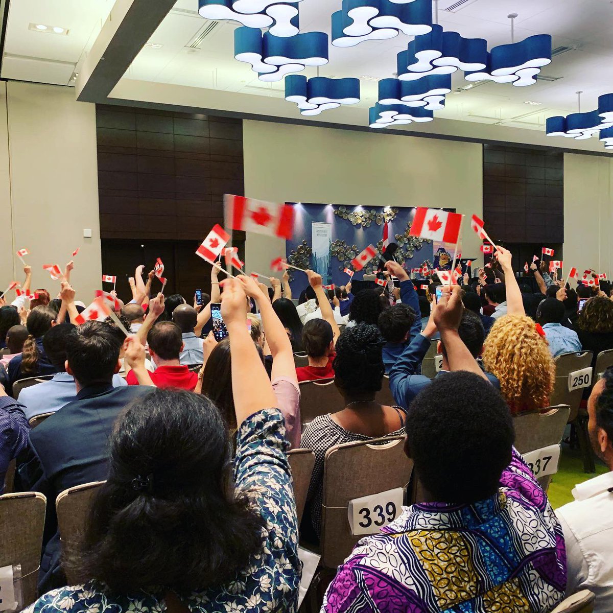 Alia_HassanCour's tweet photo. Ce matin, c’est avec beaucoup d’émotions et de fierté que je suis devenue citoyenne canadienne. Après 10 ans, ce pays et cette province sont officiellement devenus ma maison. 🇨🇦 #polcan  @CitImmCanada @HonAhmedHussen #macitoyenneté #montreal https://t.co/qSd5tPVH0t