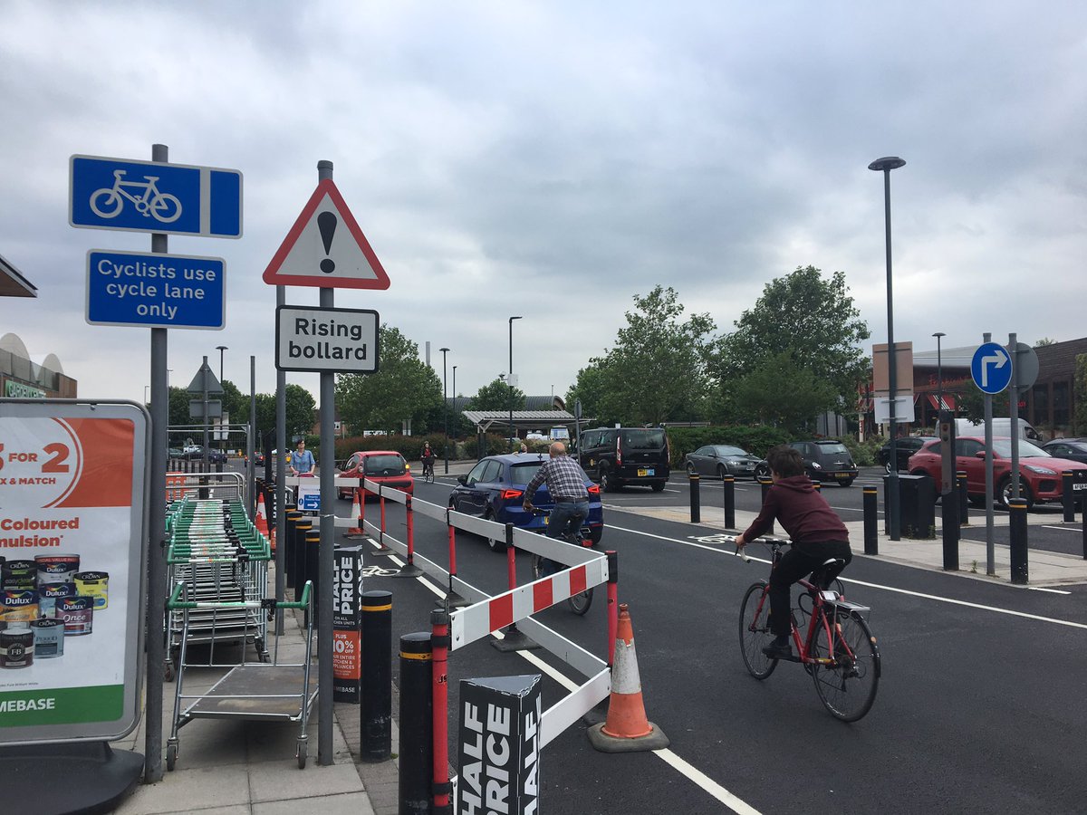 Changes to the cycle lanes outside Homebase. Looks like the opportunity to physically stop motor traffic using this as a cut-through has been lost. No no-entry signs any more either. Previous layout:  https://www.cyclestreets.net/location/38039/   @camcycle
