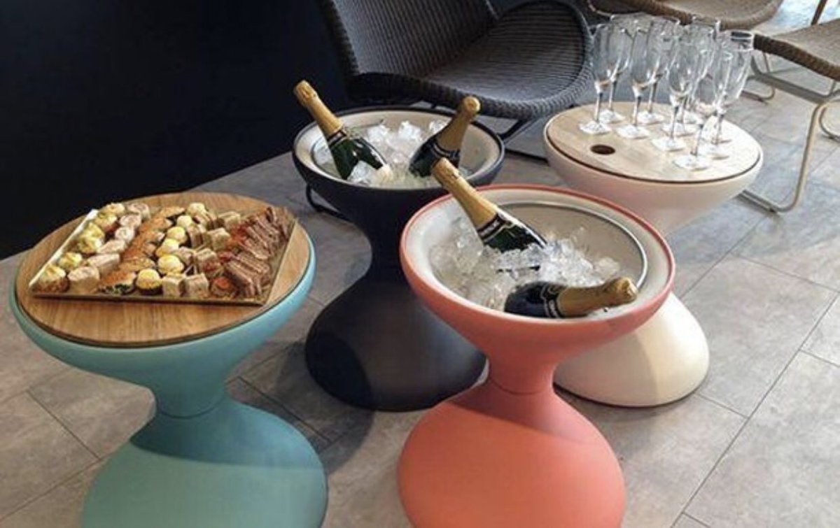 THE_muebles's tweet photo. Divertidas mesas auxiliares de la marca #Gloster. Nos encanta poder mostrarlas en Nuestras tiendas. #luxuryoutdoor #casamall #gloster #themuebles #design https://t.co/rLG0Ew3QVw