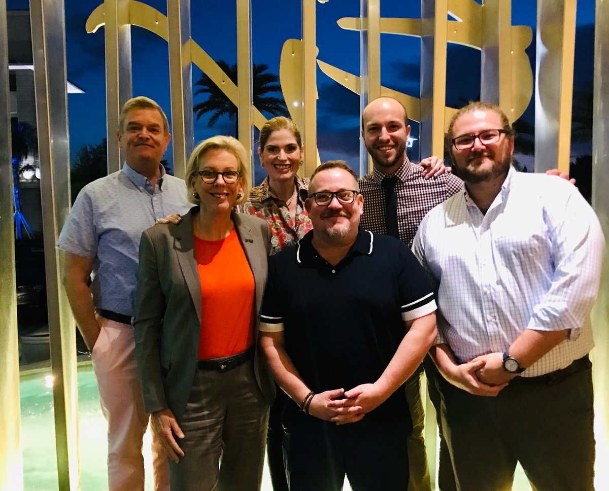 Had such a lovely dinner with <a href="/JaneCastor/">Jane Castor</a> discussing <a href="/NGLCC/">NGLCC</a> + our Conference #NGLCC19. I am thrilled that one of America's newest LGBTQ mayors will give keynote remarks at our Tampa conference this year! 🏳️‍🌈