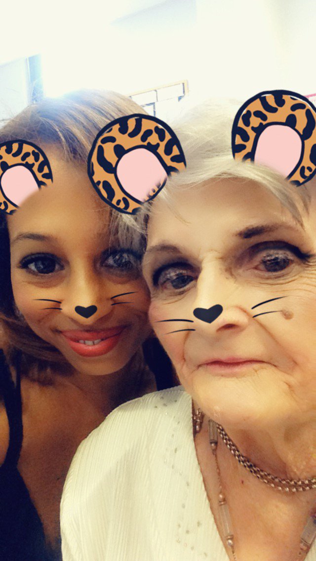 GoEActivities's tweet photo. With the help of our fortnightly Monday technology class Anne has discovered snapchat. The fine art of the perfect selfie #SelfieQueen at #GracewellofEdgbaston @SteventonZoe @GracewellHealth @JazzVirkTweets @asajuk https://t.co/mLCOisrFbY