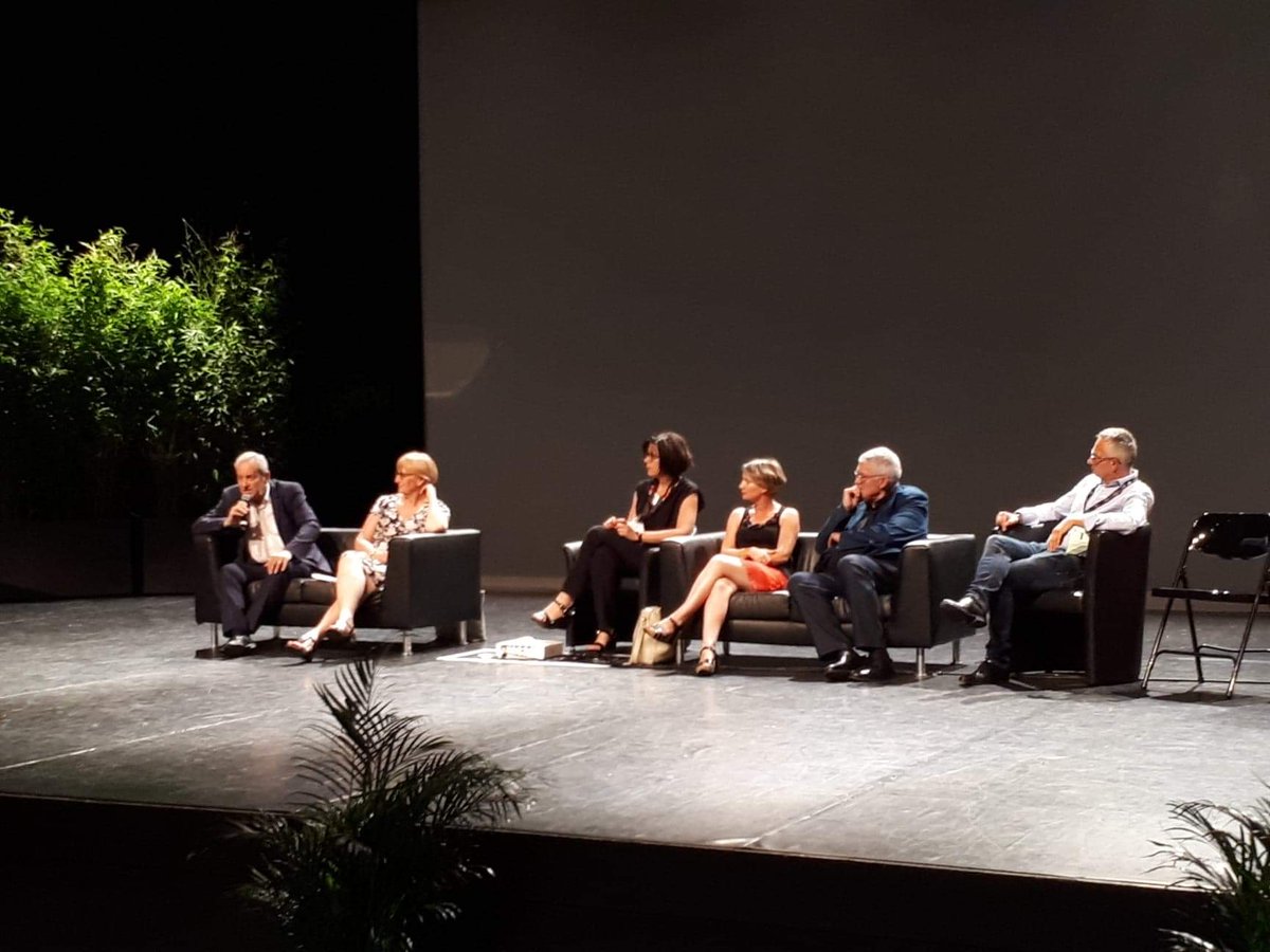 #AlainJurado a ouvert ce soir les 4e Universités Européennes de l'innovation publique territoriale du #CNFPT. 250 agents territoriaux accueillis à #IDA.
#cnfptinnov2019