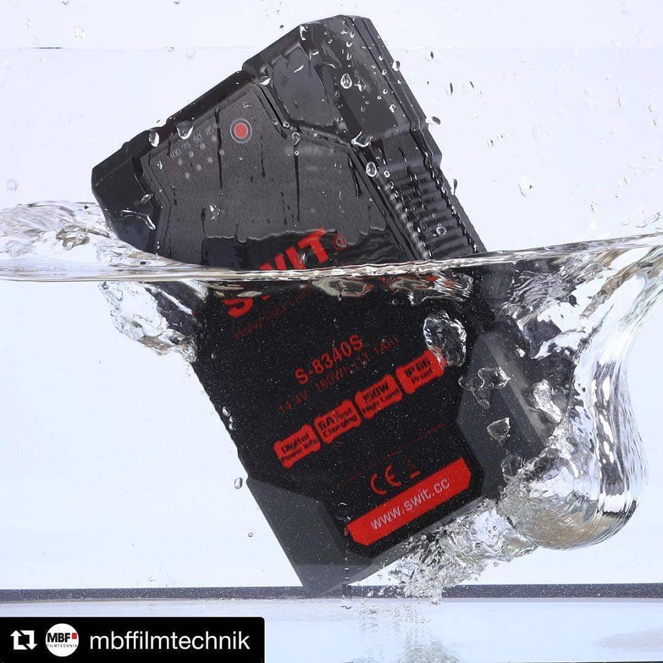 SWIT_America's tweet photo. SWIT Heavy Duty Cine Battery, the one you don't want to miss!
Up to 290Wh, 200W high load, 6A fast charging.
Waterproof & 4.5ft drop off proof.
#switbattery #Vmount #vlok #vlock #fs7 #sonyvenice #alexasxt #alexasxtplus #filmmaker #cinematographer https://t.co/dTwCT3W84f
