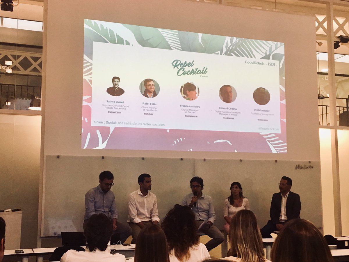 bertatp05's tweet photo. Seguimos con nuestra mesa redonda “Smart social: más allá de las redes sociales” #RebelCocktail https://t.co/WdAJ097GW2