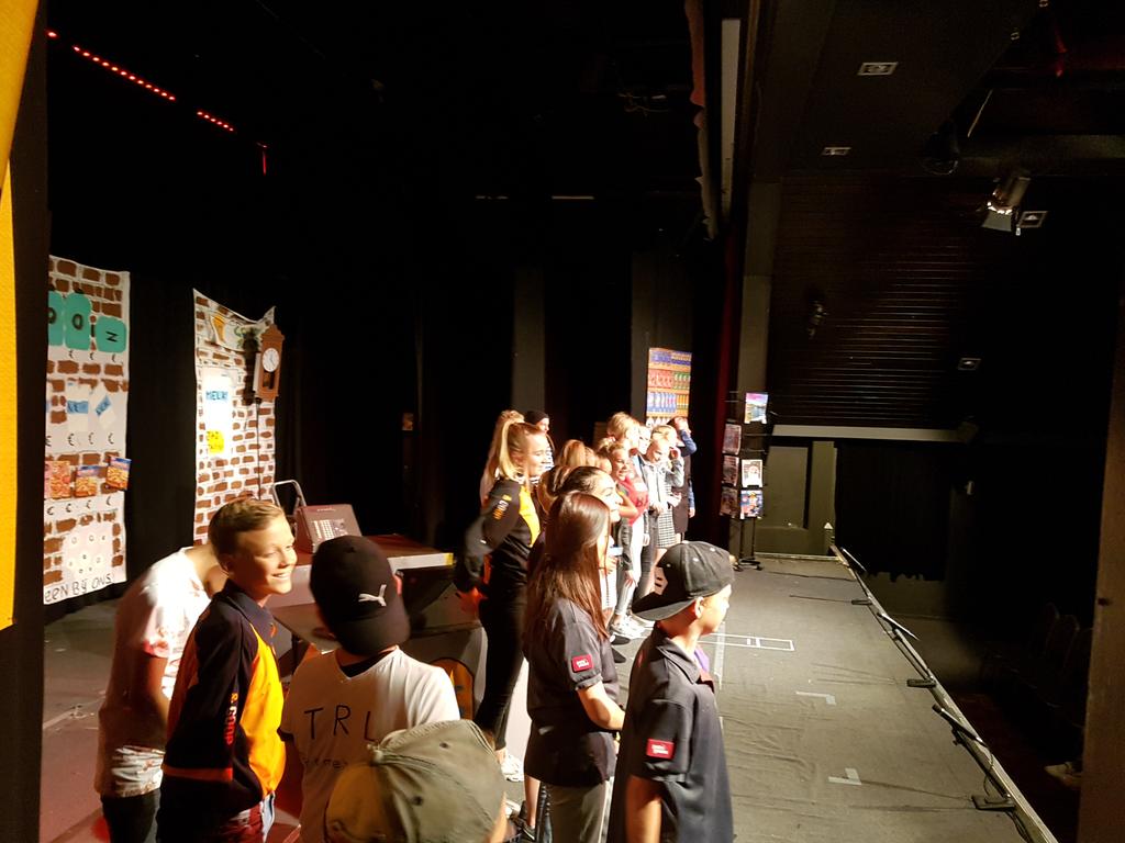 We zijn los! #Afscheidsavond #groep8 #joure #musical #gewoonsuper #repenroer