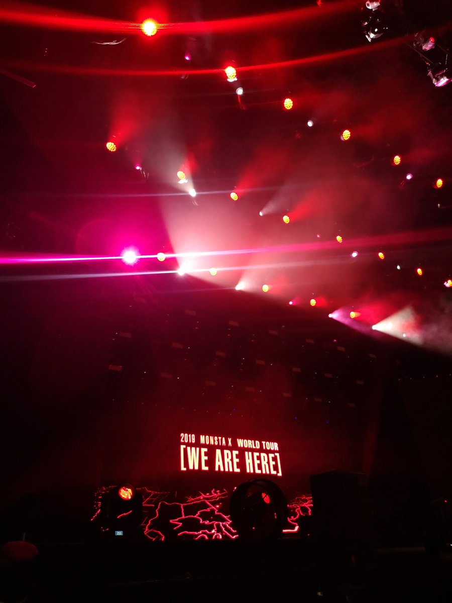 watashiannadesu's tweet photo. Barrier in front of speakers #ripEars #ripHeart #ripSanity #MonstaXinLONDON https://t.co/mZDY6cFQJp